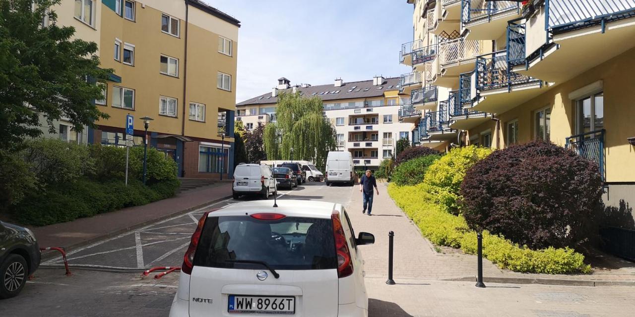 Classic Apartament Metro Kabaty Варшава Екстериор снимка