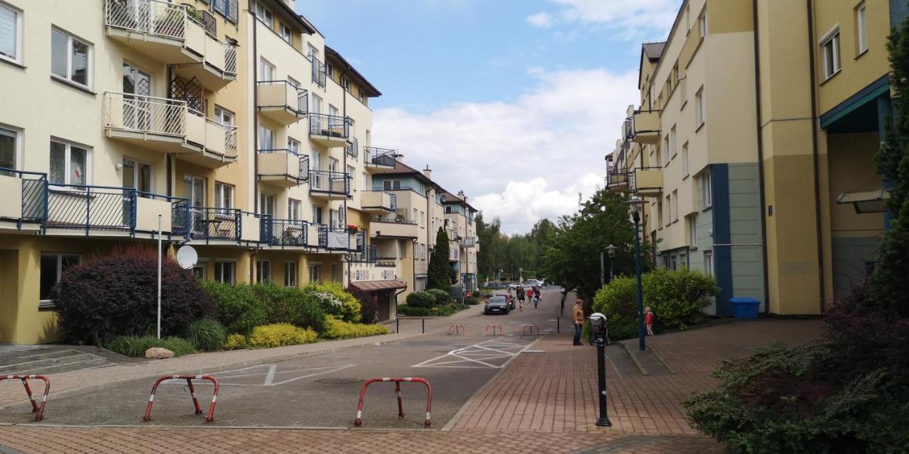 Classic Apartament Metro Kabaty Варшава Екстериор снимка