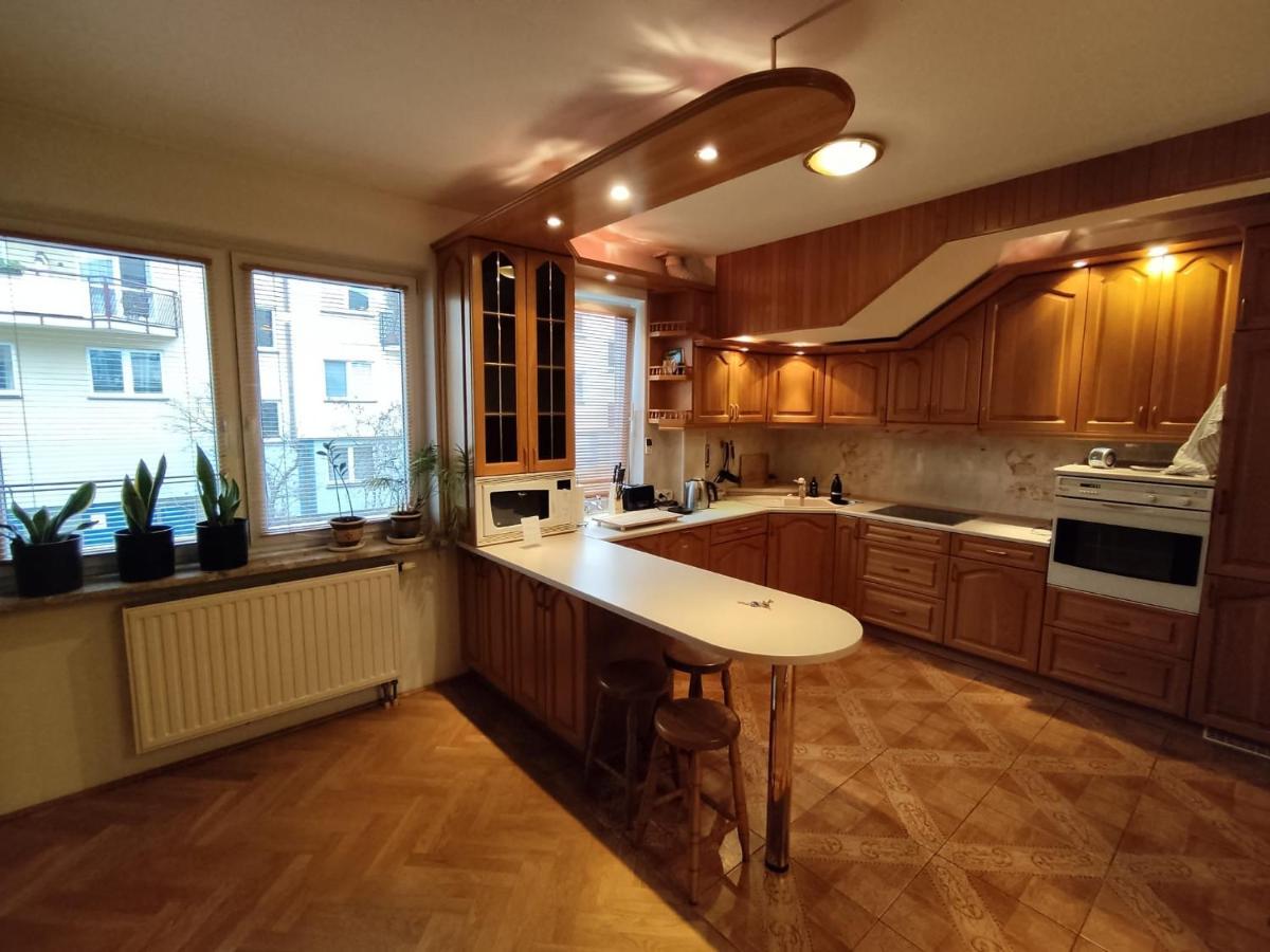 Classic Apartament Metro Kabaty Варшава Екстериор снимка