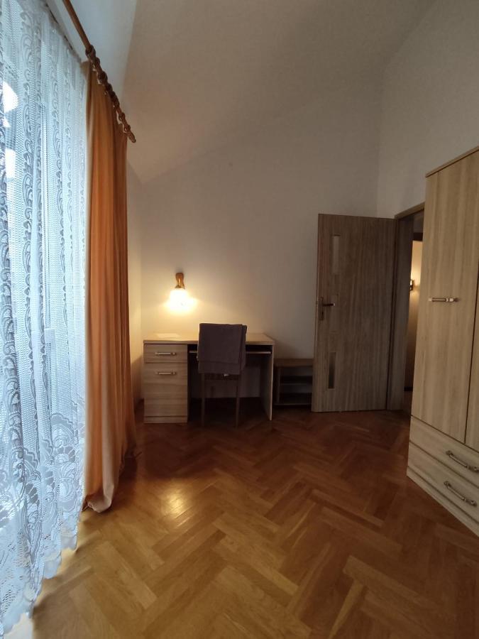 Classic Apartament Metro Kabaty Варшава Екстериор снимка