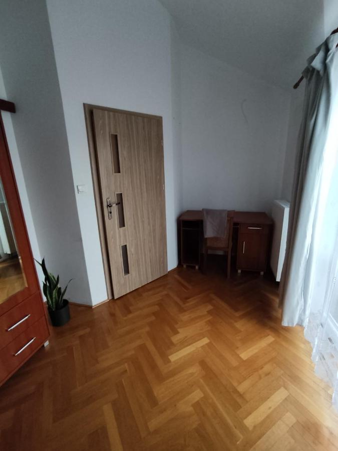 Classic Apartament Metro Kabaty Варшава Екстериор снимка